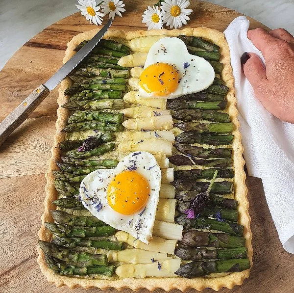 Brisée con asparagi