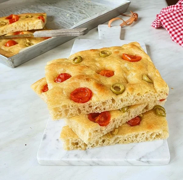 Focaccia senza impasto.jpg