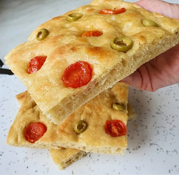 Focaccia senza impasto 1.jpg
