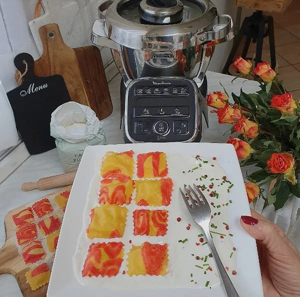 Ravioli salmone e ricotta 1.jpg