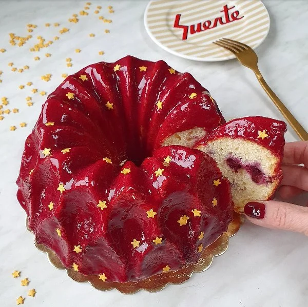 Ciambella al mascarpone e frutti di bosco 1.jpg