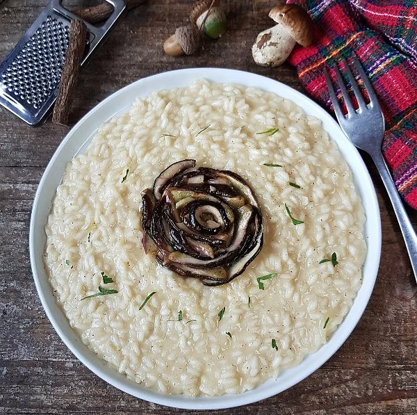 Risotto ai funghi porcini e liquirizia.jpg