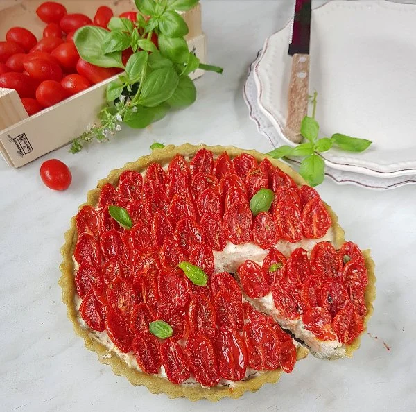 Brisèe al basilico con pomodorini confit 1.jpg