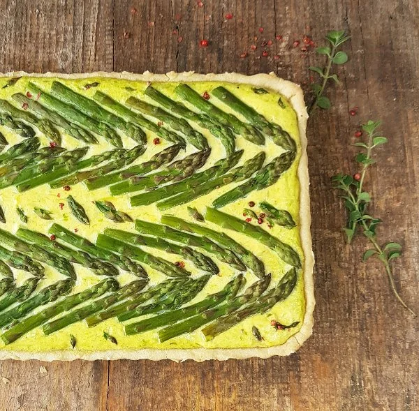 Crostata salata di asparagi 1.jpg