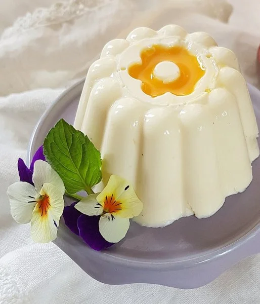 Panna cotta con frutto della passione