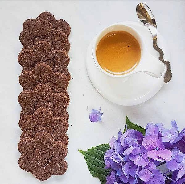 Biscotti con farina di riso e nocciole.jpg