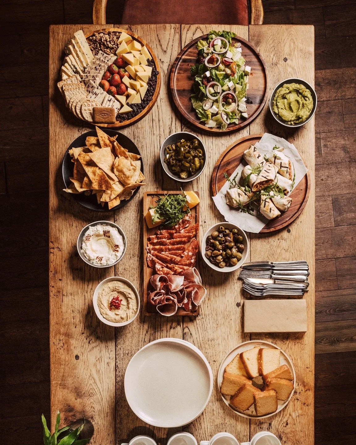 Celebrate at The Royal 🥂

Birthdays, family gatherings, anniversaries, work drinks &mdash; whatever the occasion, we&rsquo;ve got the perfect space, great food, and a team ready to make it special.

From cosy corners to larger group spaces, plus bes