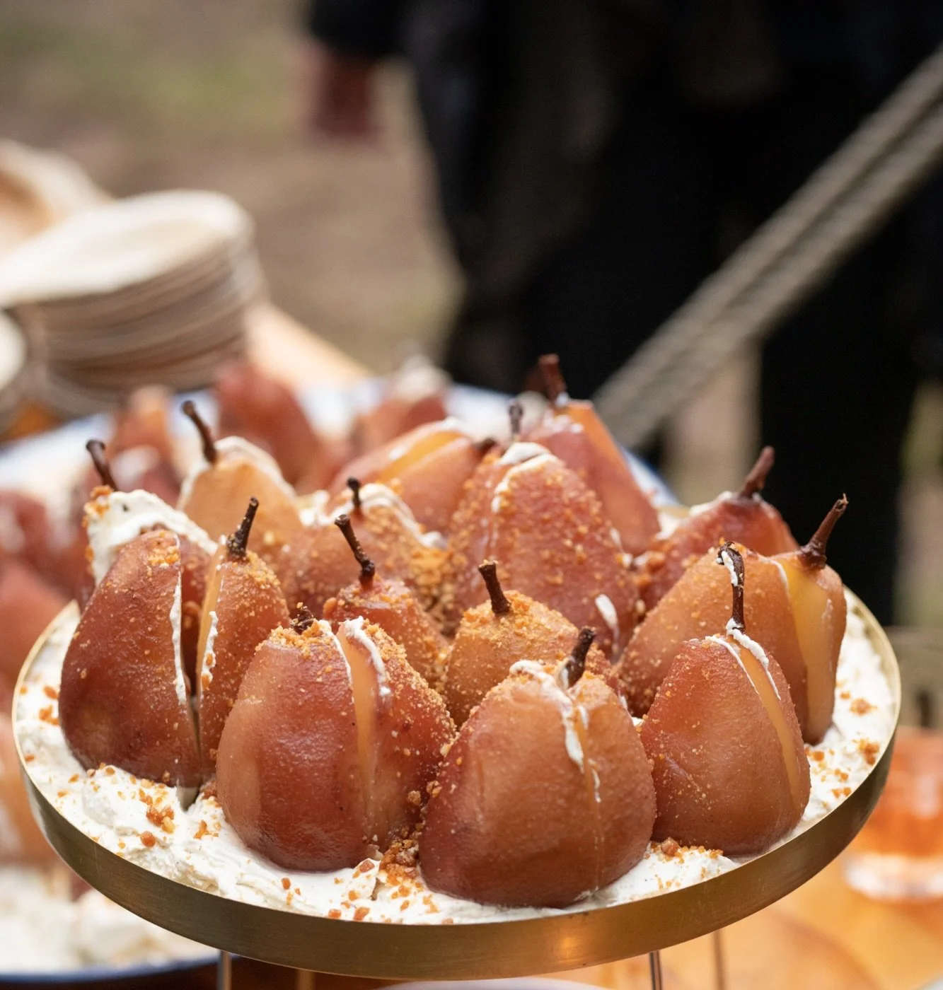 FESTIVE PEARS &amp; MY LOVE FOR ANCESTRAL COOKING // Poached over fire in wine. Served with the silkiest of yoghurt infused with earl grey tea and topped with a smoked sugar candy crunch.

I made this and so much more, some years ago at a festival th