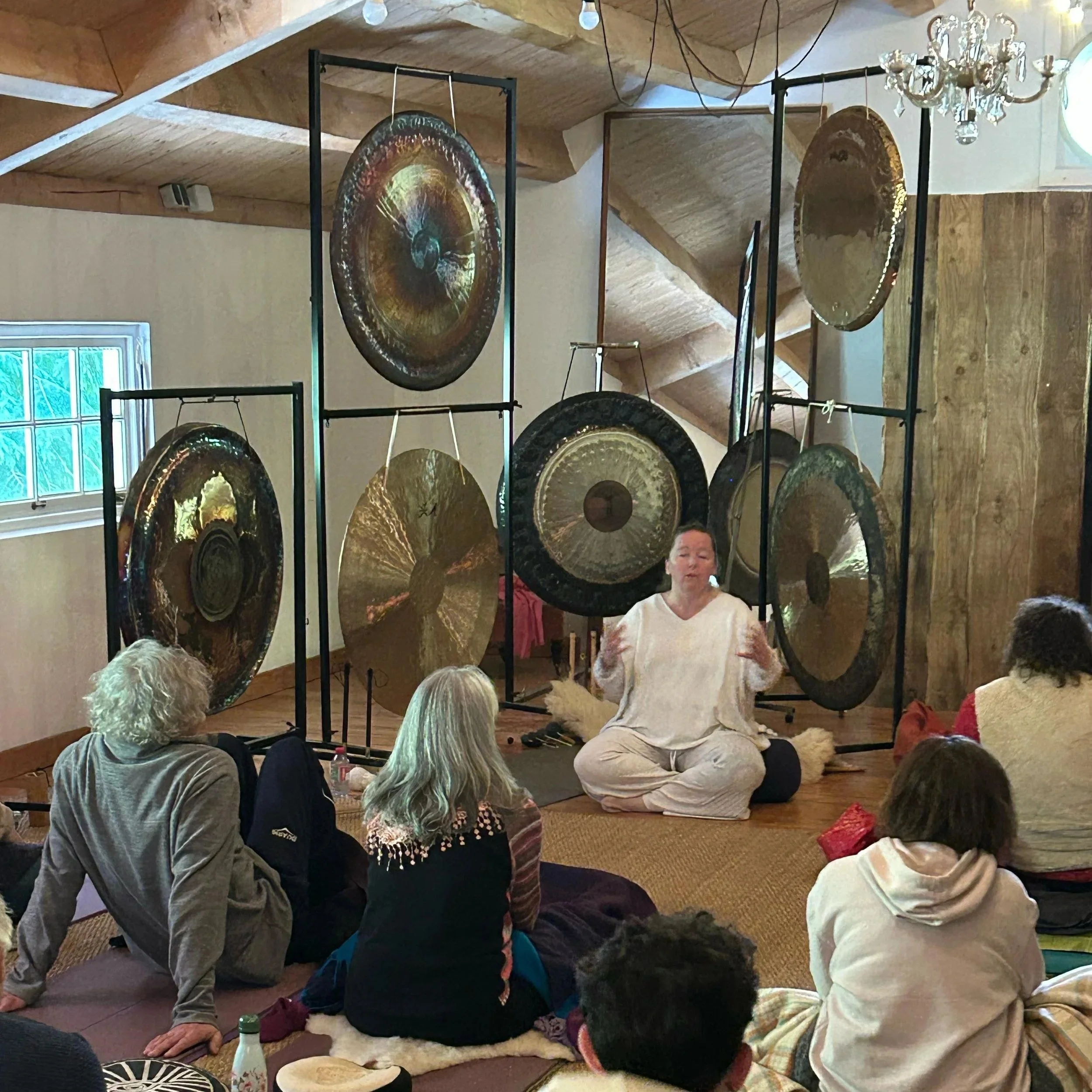 Grand Bain de Gongs - Giant   Gong Bath