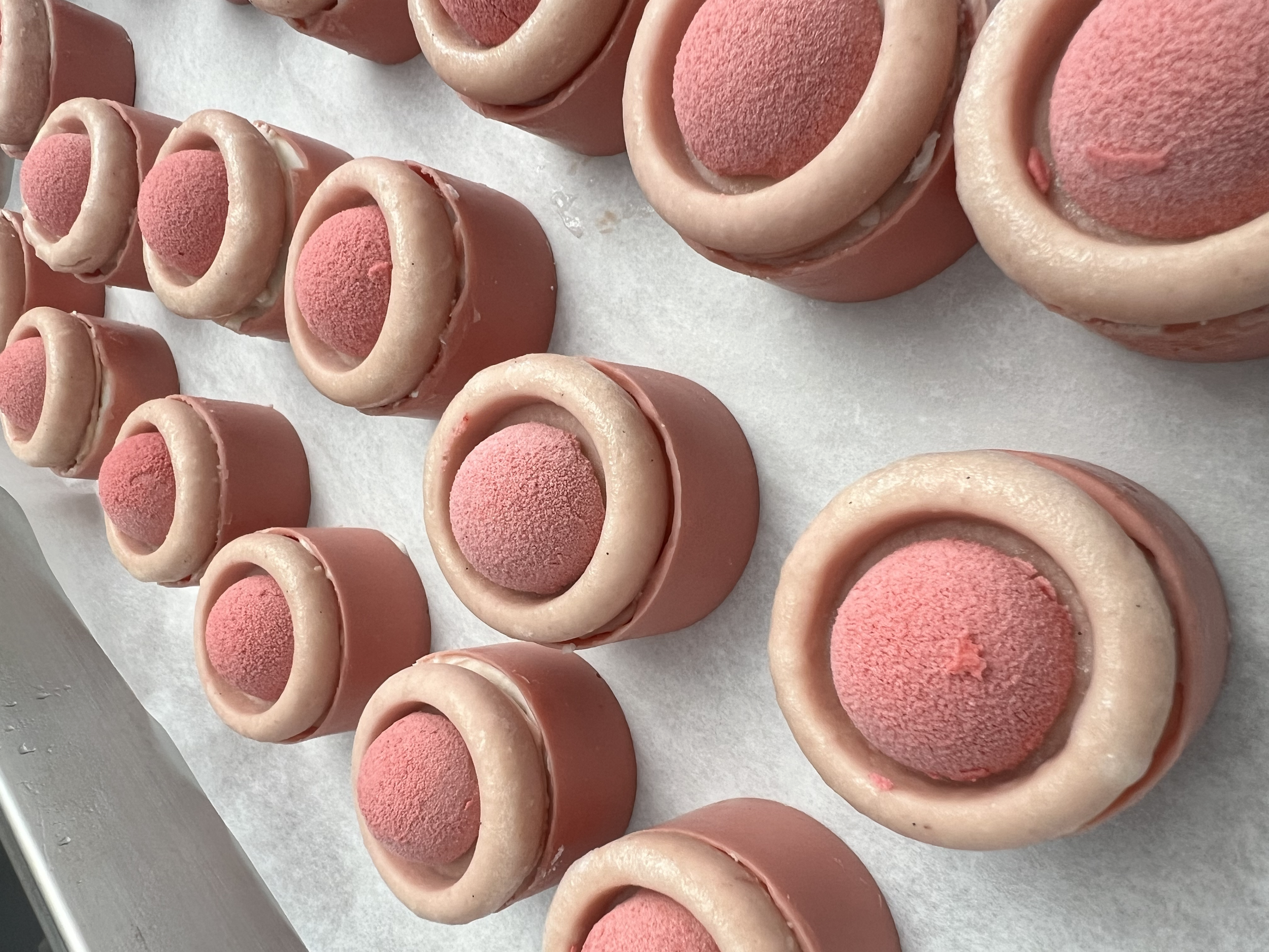 Strawberry mousse tarts