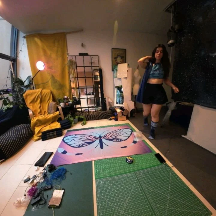 Come create something fun with me ✨️🙌🫶🥰

I swear bush doofs are the perfect opportunity to create something fun 🙌

Going to them sober gives me few options of video storytelling and tripping out lovelies with LEDs at night! 

Here is a bit of beh