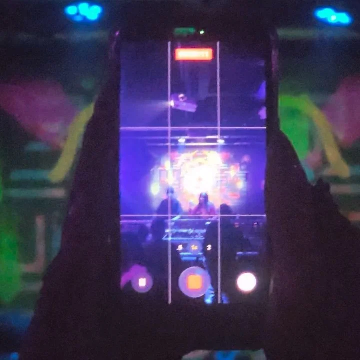 Every @austraaliens event is so wholesome 🙌👏 it always feels like a giant group of friends vibing together endlessly 🫶 

You go to one event and you become part of a family that supports and cheers for one another 🙌

There for the good times, for