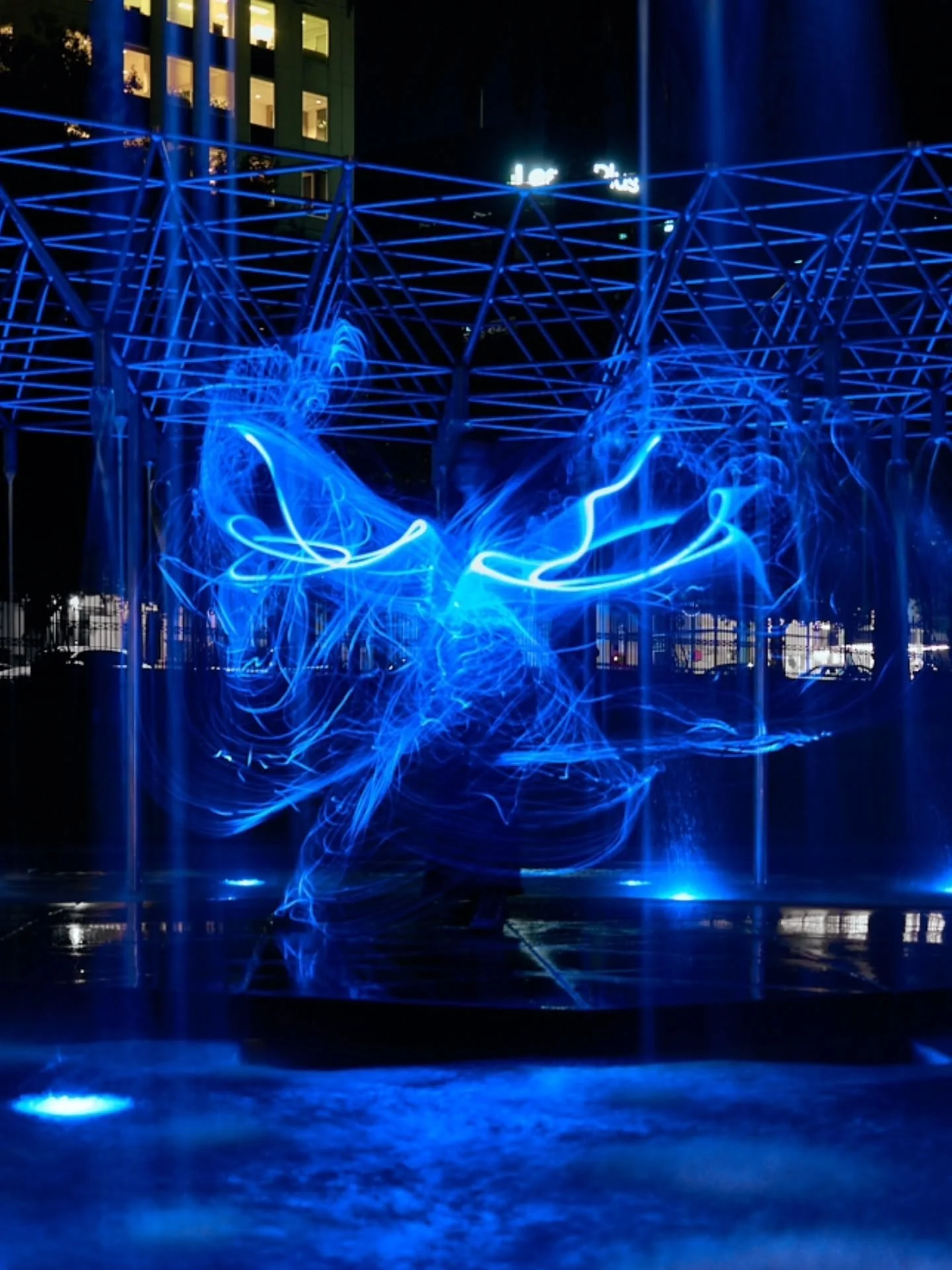 It really feels like I'm bending light looking back at these photos! 
BRB I'm just going to go create light creatures and magical portals with my friends 🙌✨️