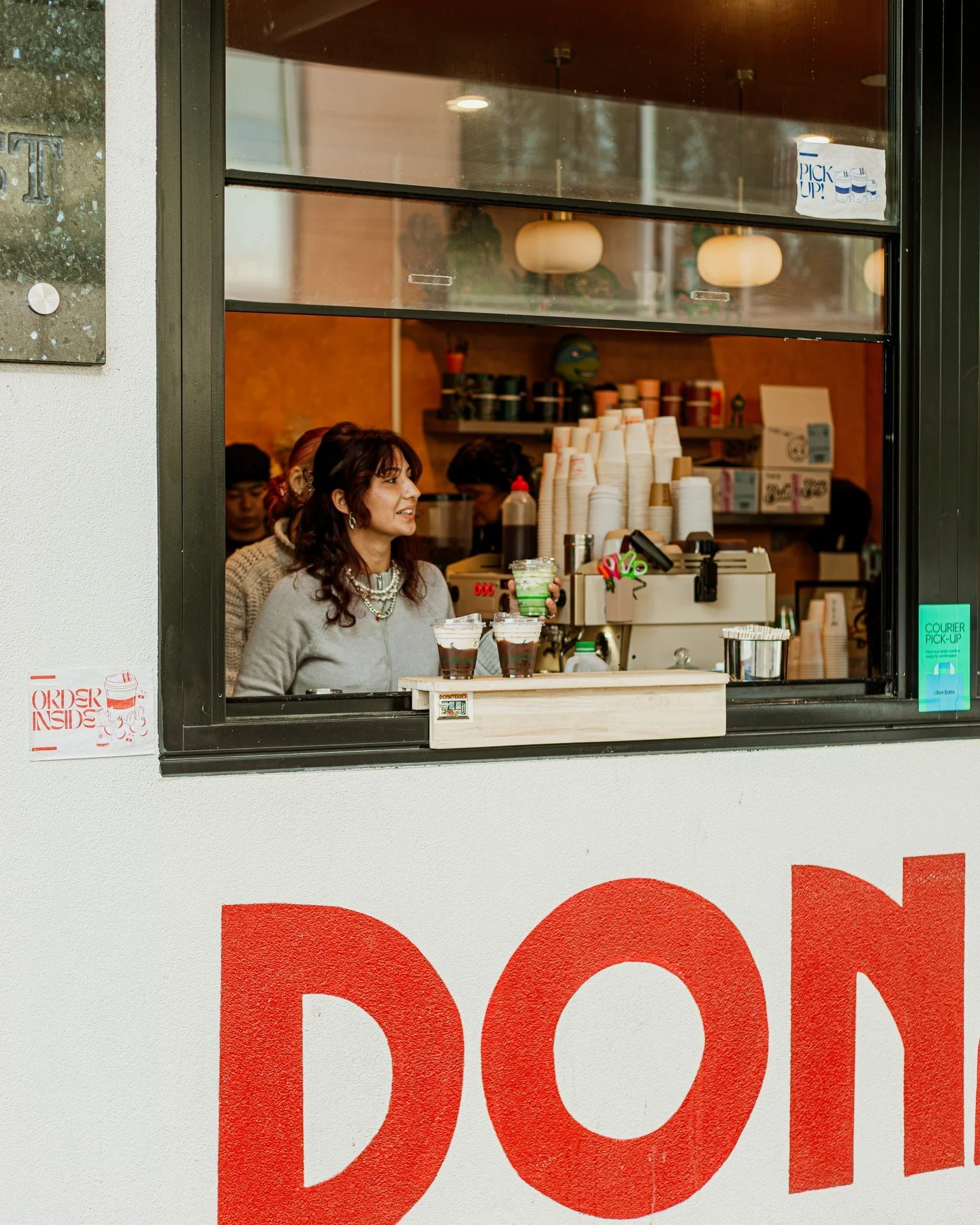 Once more, it's a day filled with banana cream matcha and brunnys. Have you tried our pistachio latte yet ? 
.
.
#brunswick#matcha#donatelllos#coffee