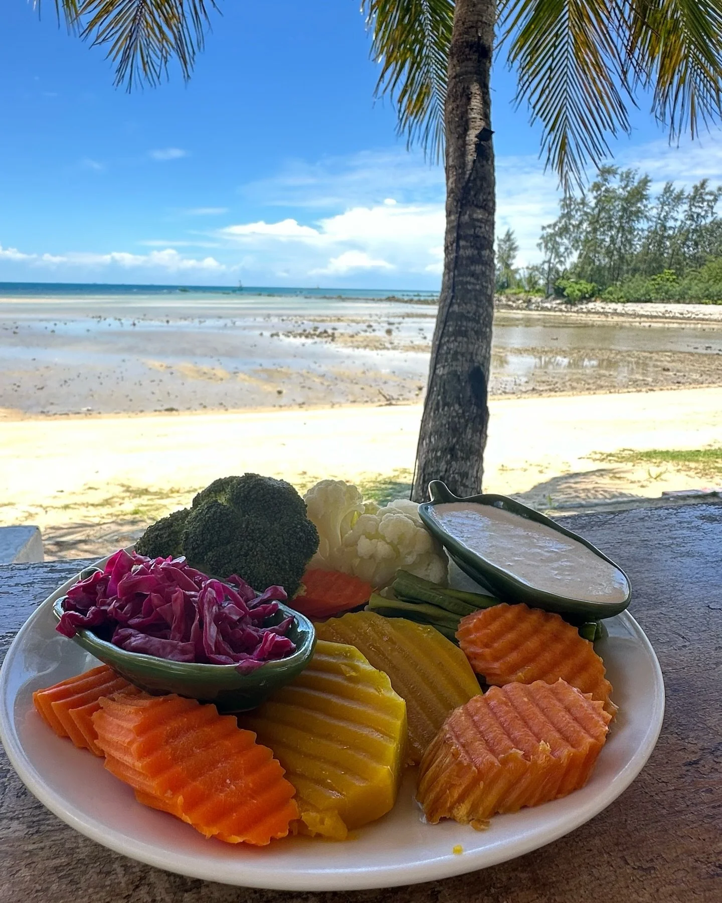 🌴✨ Koh Phangan - a slice of paradise where time slows down for me and nature takes over. From the crystal-clear waters and pristine beaches to the lush jungles and hidden waterfalls, this island is a sanctuary for my soul. Whether you&rsquo;re here 