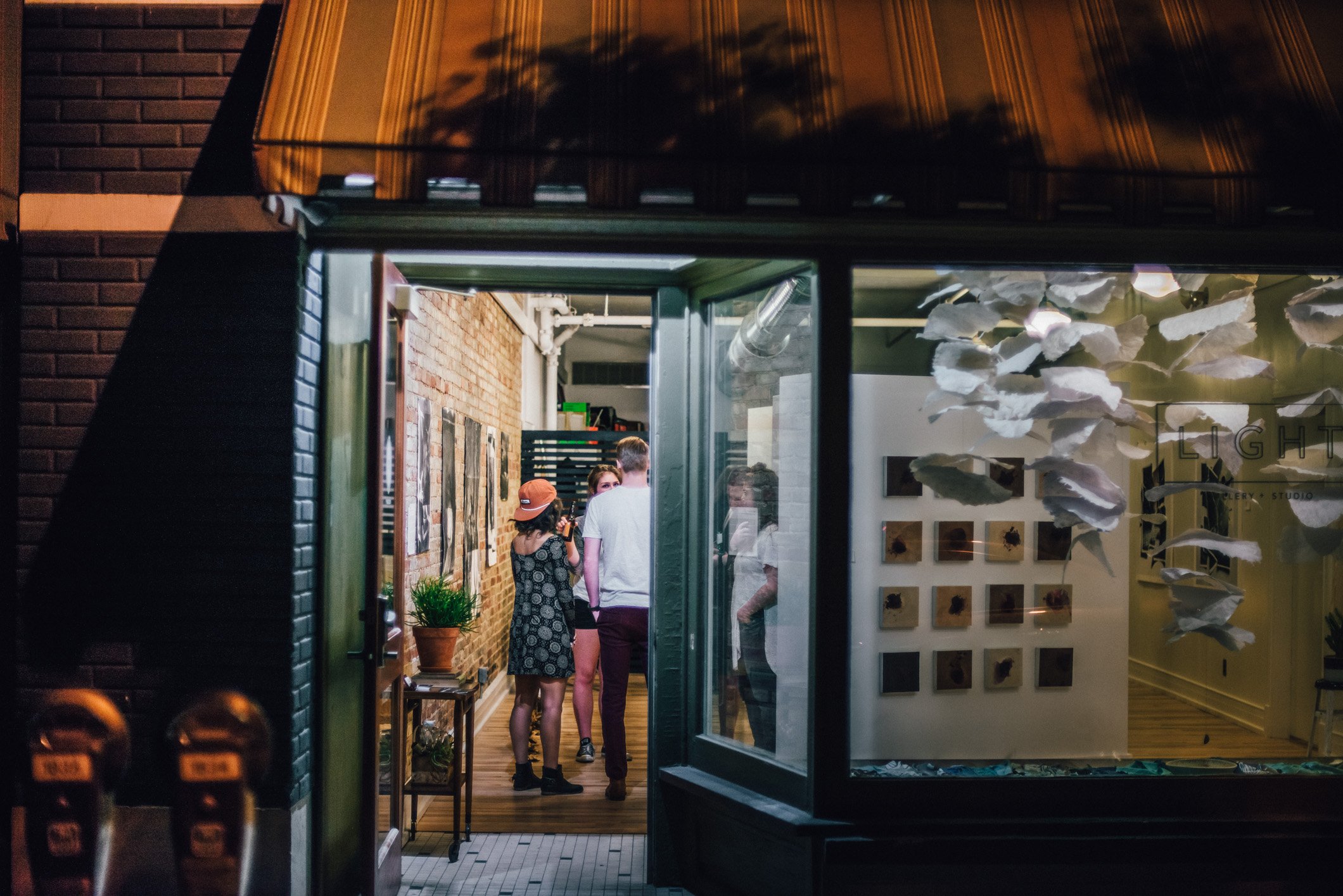 LightGalleryStudio-27.jpg