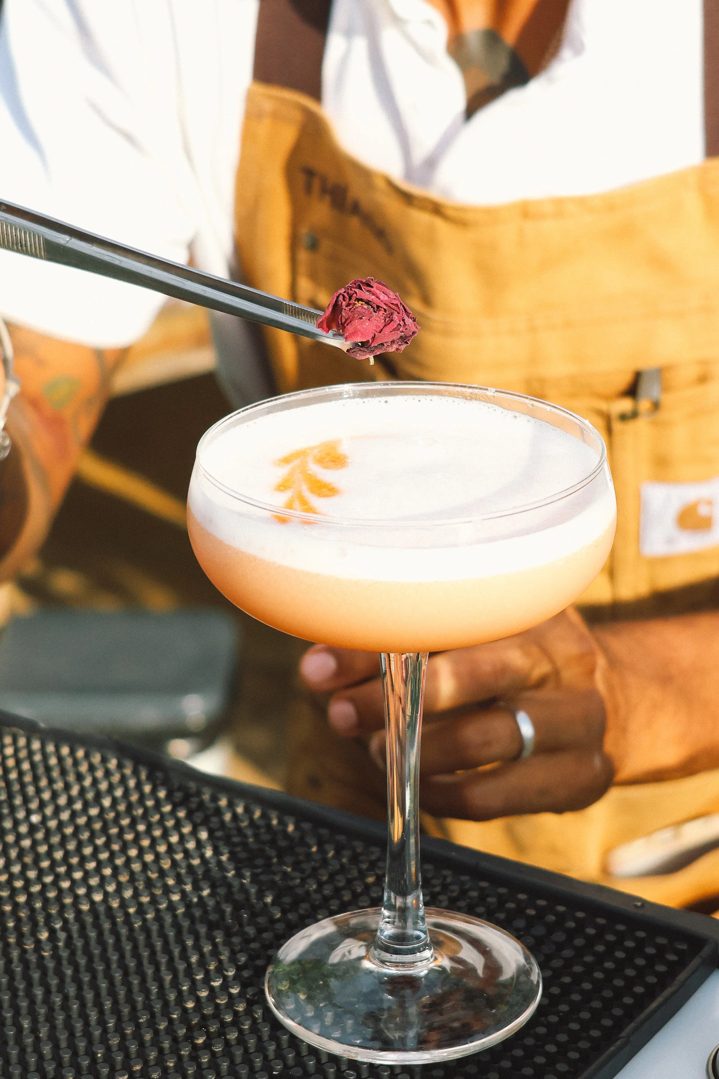 Cocktail catering ibiza - speciality cocktails - mobile bar ibiza