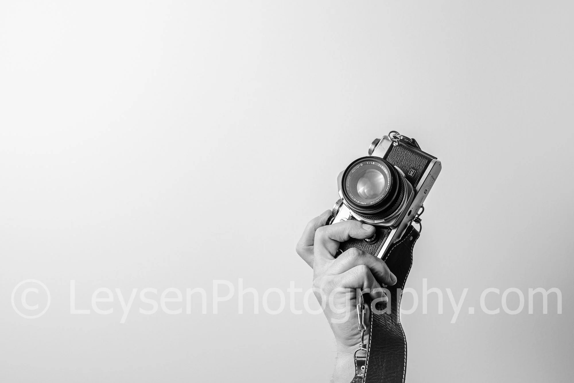 Hand - Camera - Retro - Olympus - negative space-10.jpg