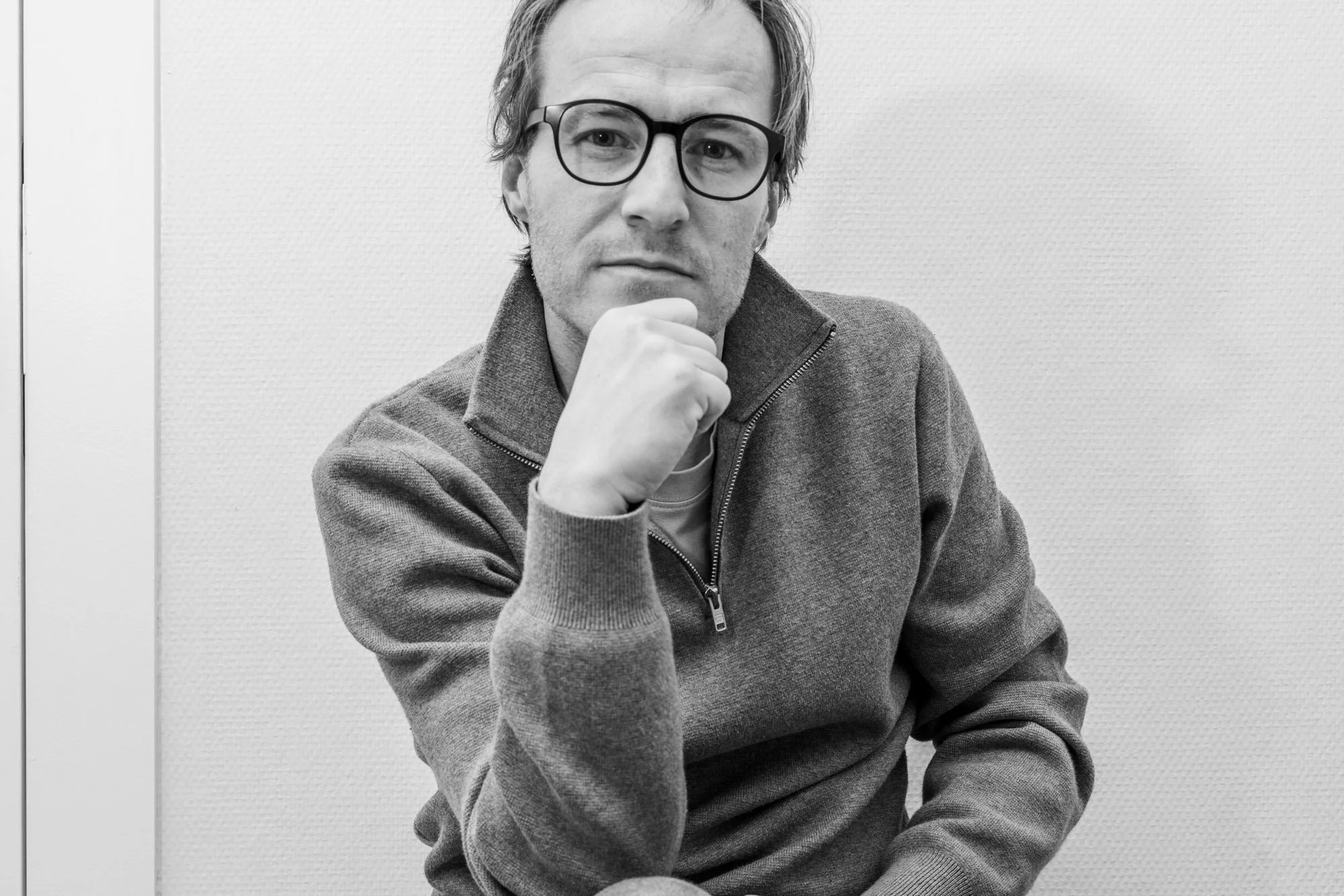 Black and white photo of entrepreneur and photographer OLIVIER LEYSEN