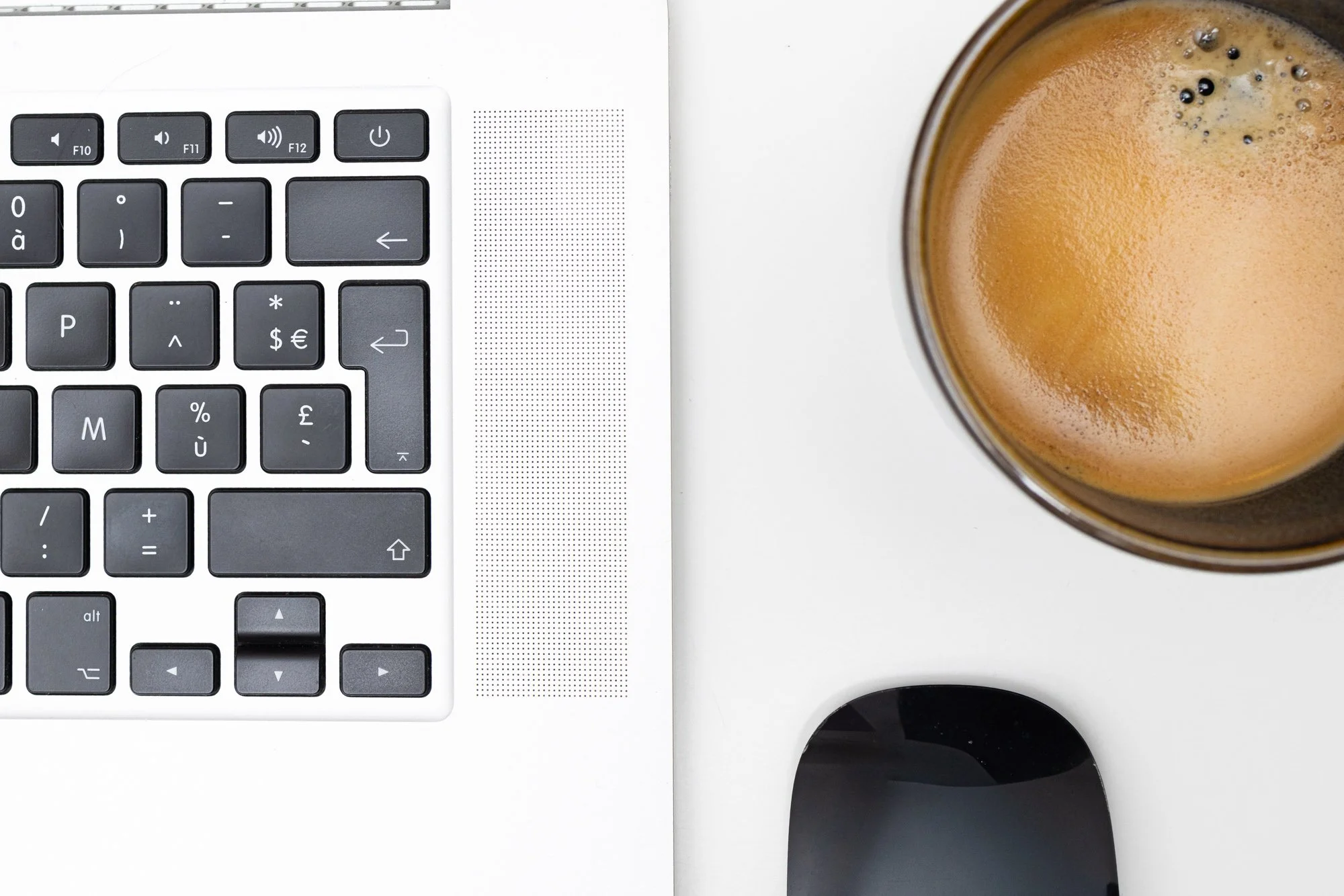 minimal-workspace-laptop-coffee-stock-photo-17.jpg