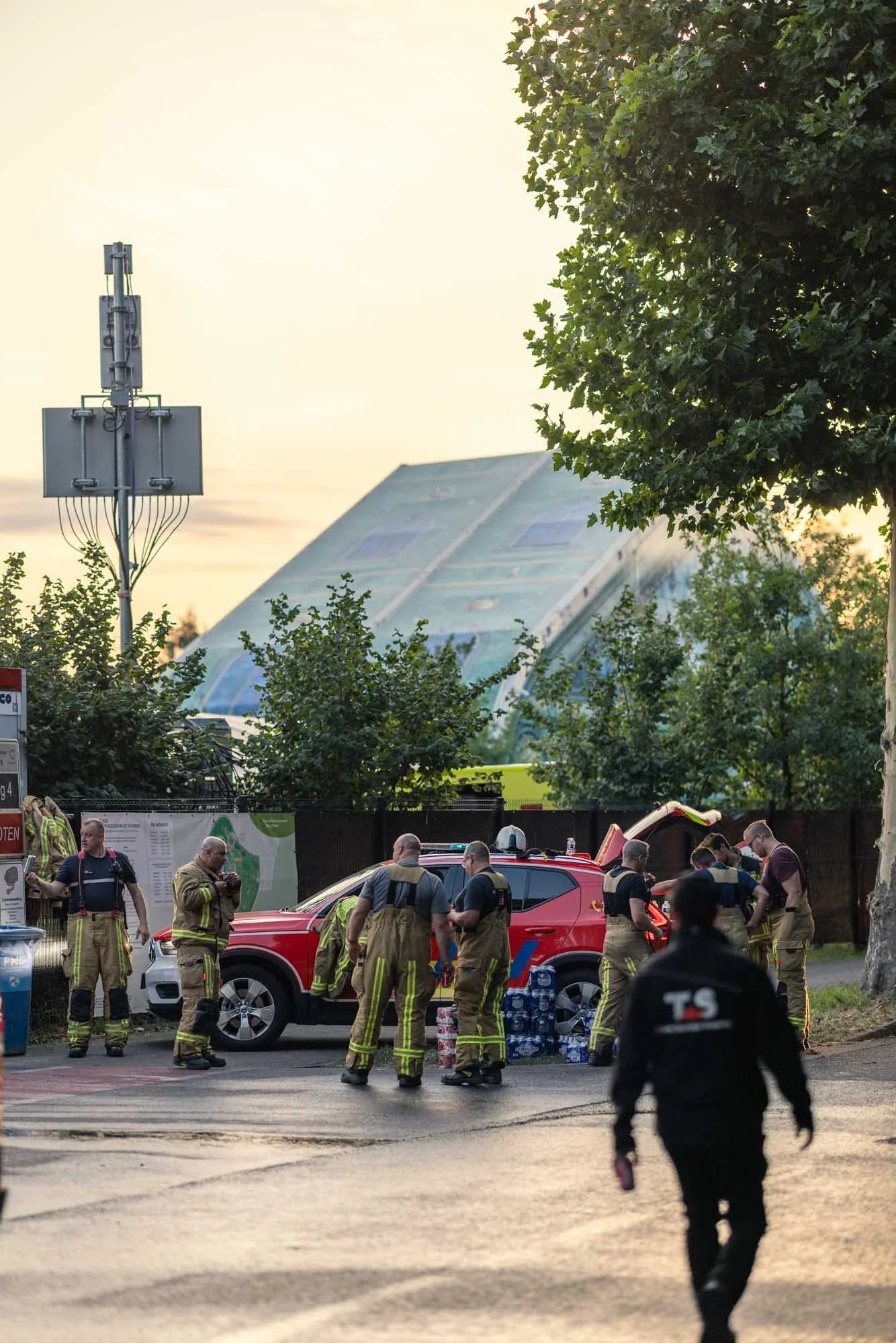 Firefighters regroup near Tomorrowland festival after fire intervention - Boom, July 16, 2025