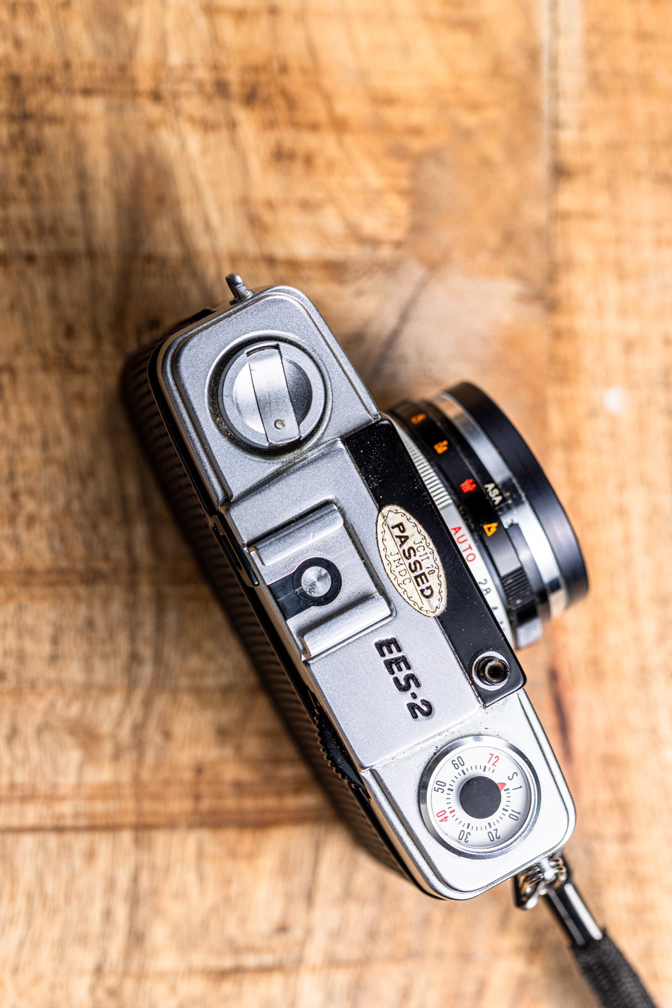 vintage olympus pen ees-2 film camera product photography