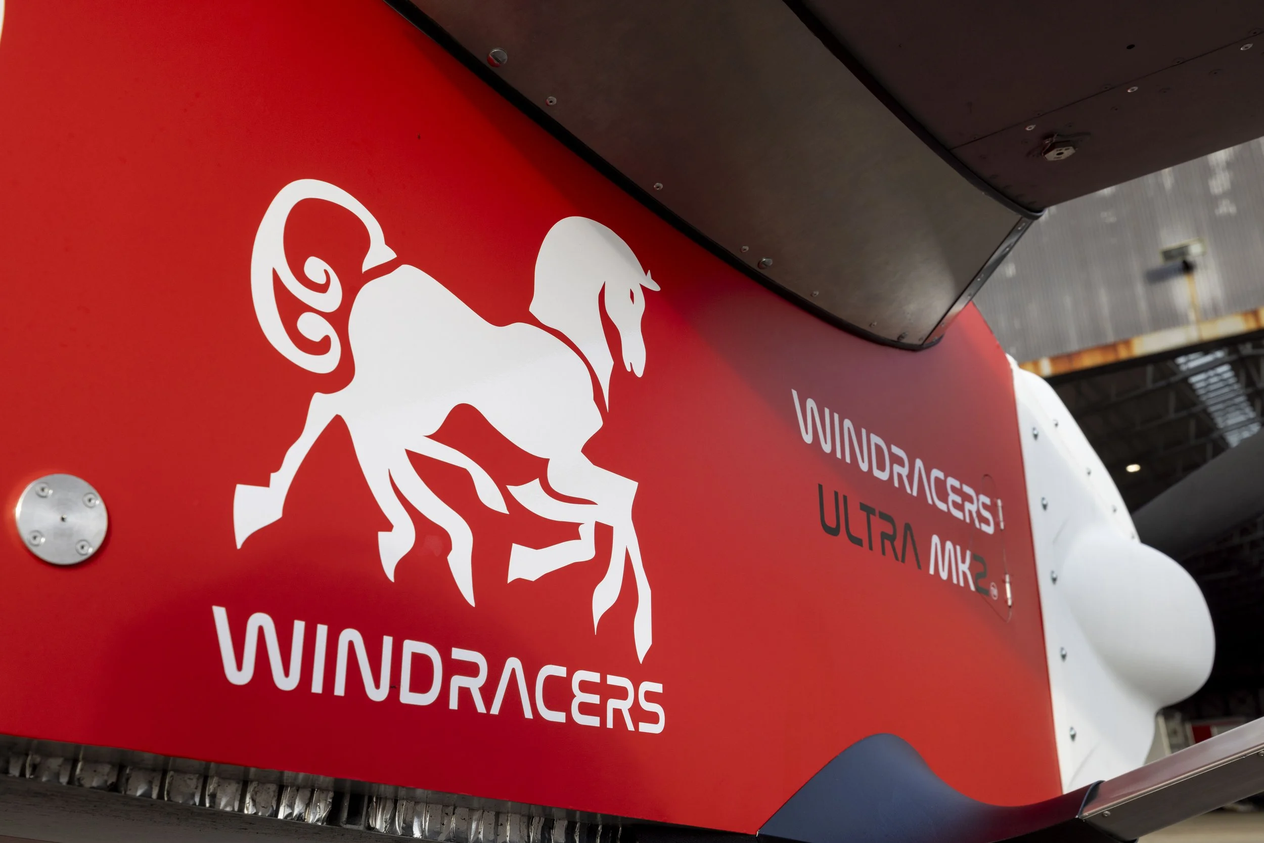 WINDRACER084.jpg