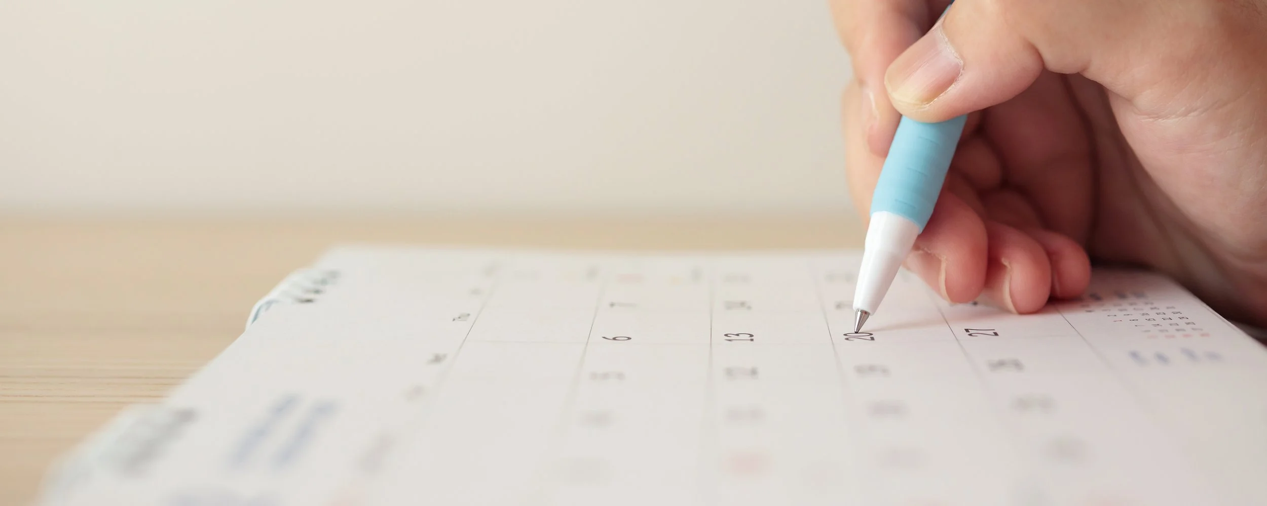 WHY MOST MASSAGE THERAPISTS STRUGGLE TO GET BOOKED (AND HOW TO FIX IT)