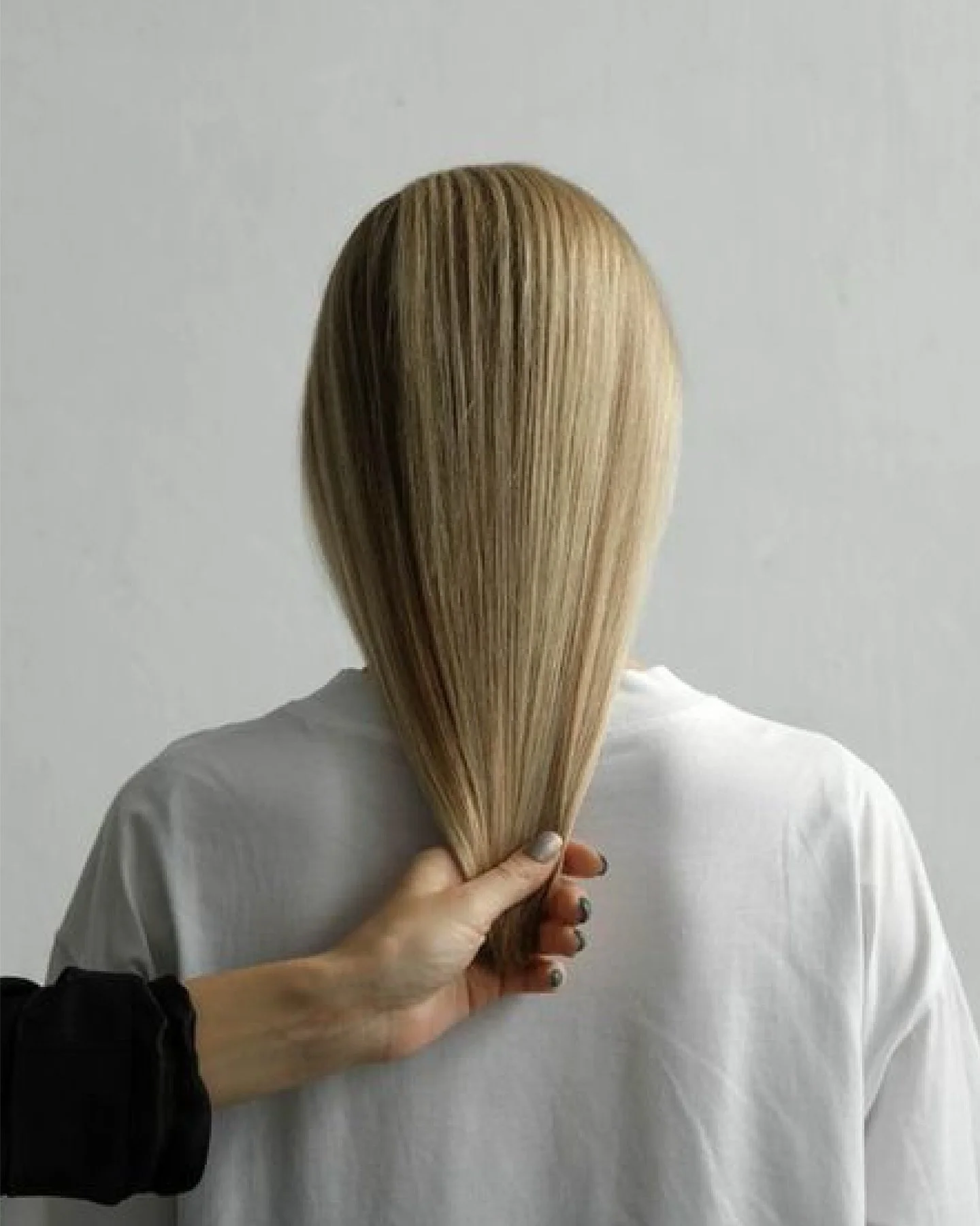 Here are the top 5 products we use in our salon. Each product has been tested by our stylists, and we use them with confidence.

	1.	Oribe Hair Alchemy Fortifying Serum
	2.	Maria Nila Luminous Color Hair Lotion
	3.	Maria Nila True Soft Argan Oil
	4.	