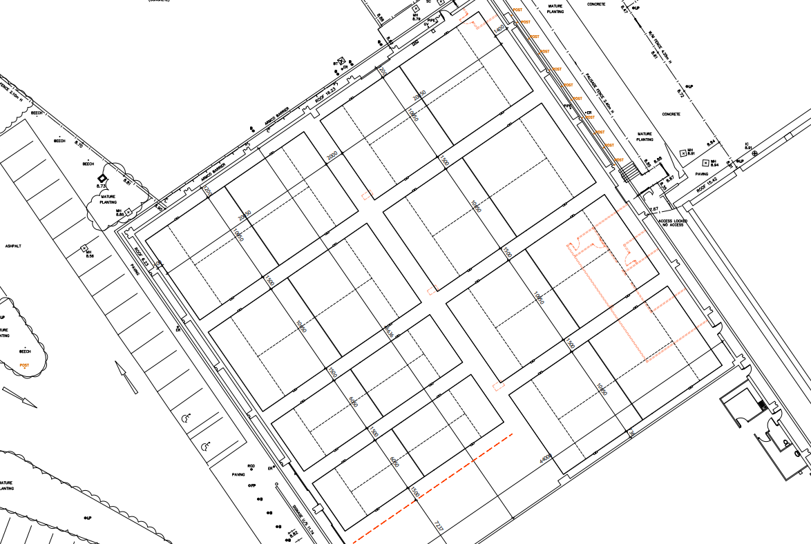 Architectural site plan showing Padel layout, parking areas, trees, concrete and asphalt surfaces with measurements and annotations.