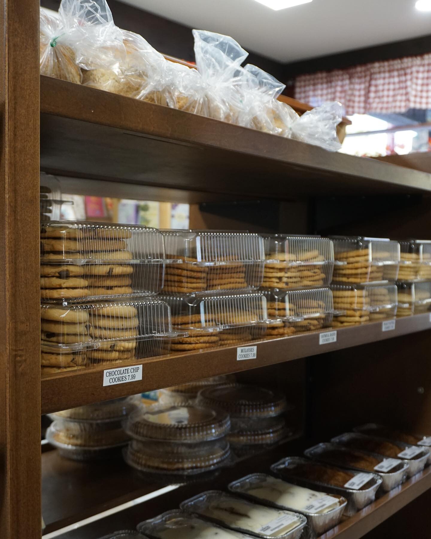 Shelves of baking.
Lemon loaf is back in!! 🍋 

#shopck #southwesternontario #kentbridgeontario #chathamkent #southwesternontario #shoplocalck