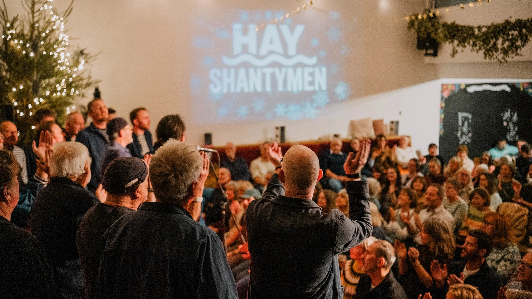 A huge thank you from us all to @globeathay and - most importantly - all of you who came to hear us on Sunday. A lot of fun was had on stage - and we weren't alone...

Thank you, too, for your generosity in the face of a rattling @rnli bucket - over 