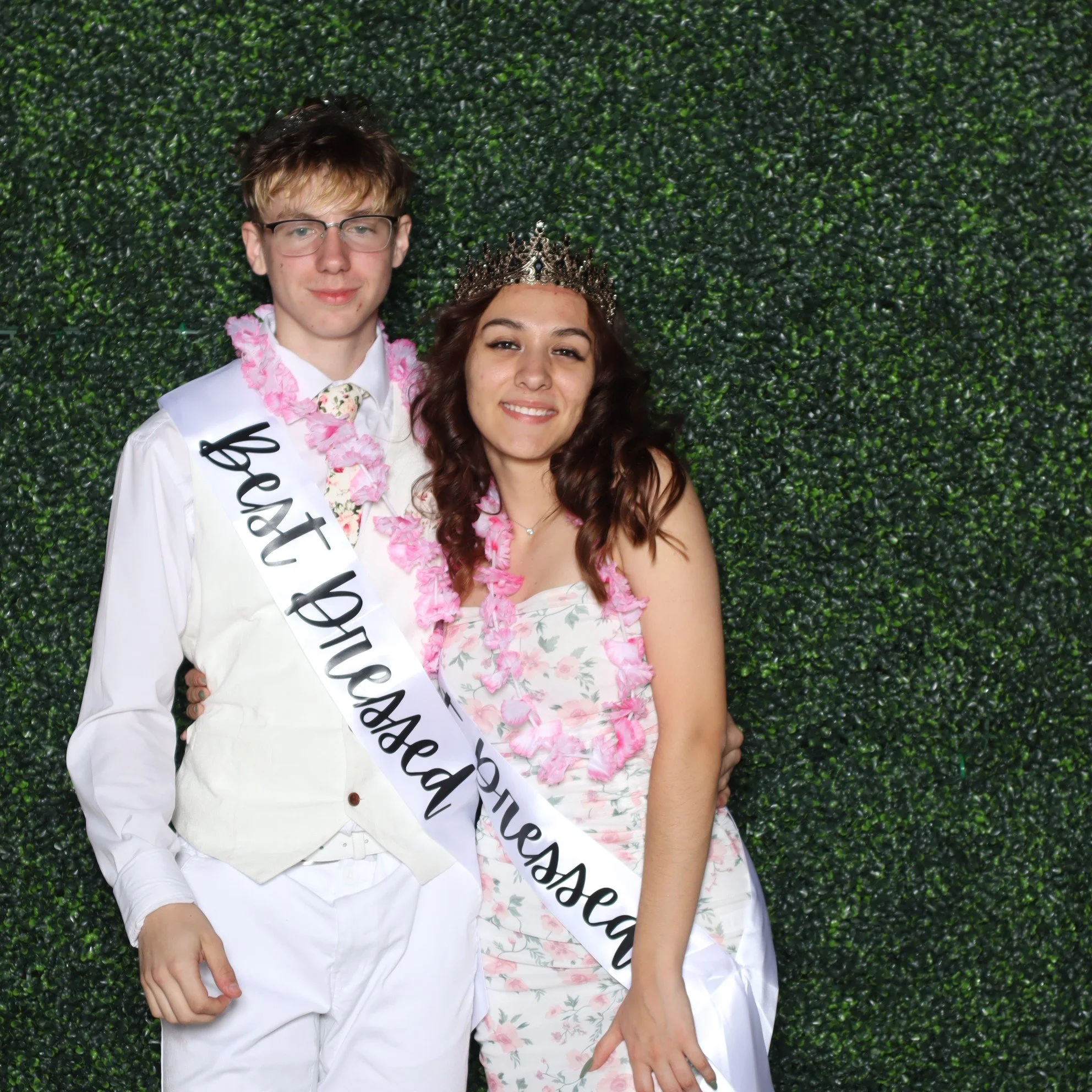 Tropical_Paradise_Spring_Formal_Photo_20250412_Time-195806_d0c1p9.jpeg