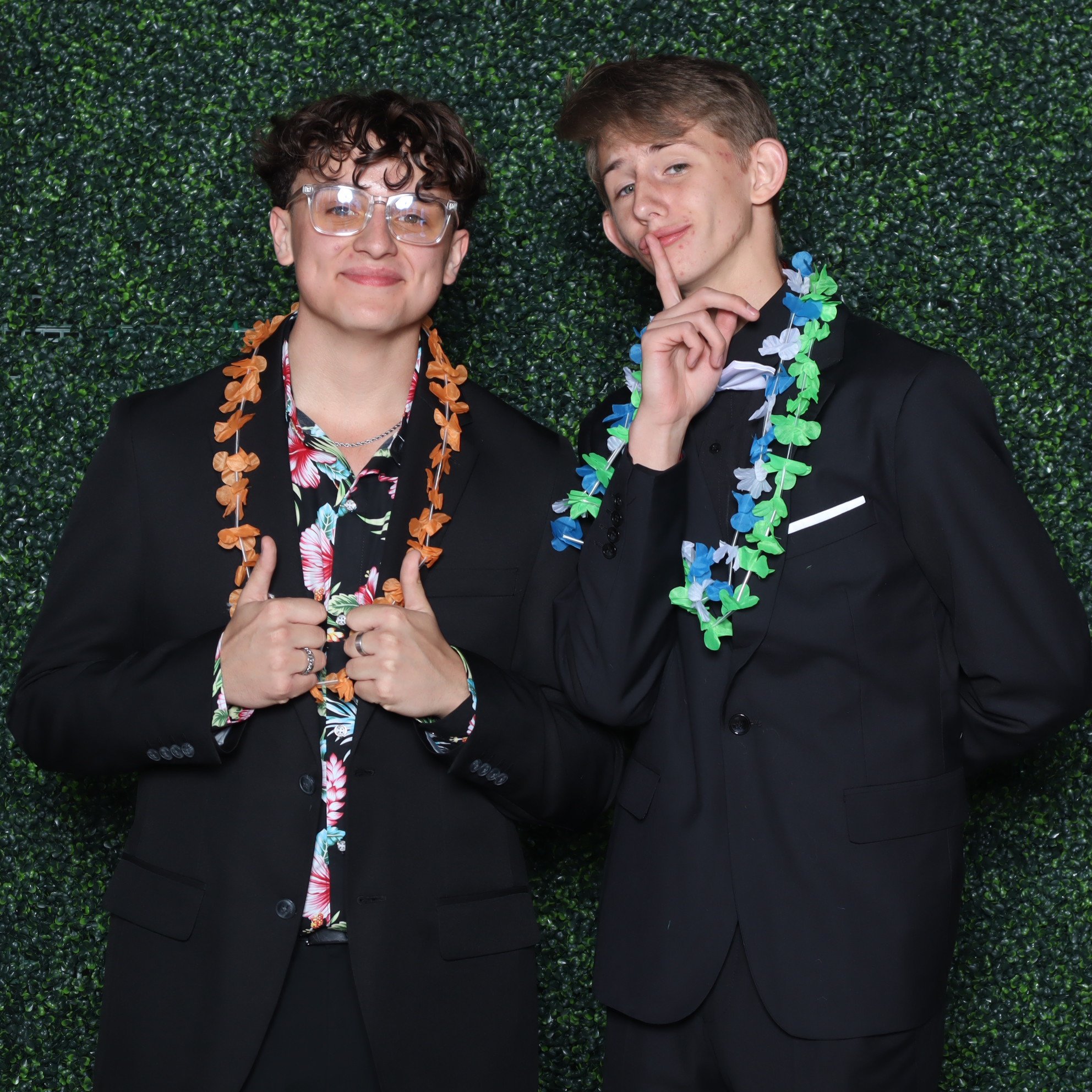 Tropical_Paradise_Spring_Formal_Photo_20250412_Time-182529_qaussv.jpeg