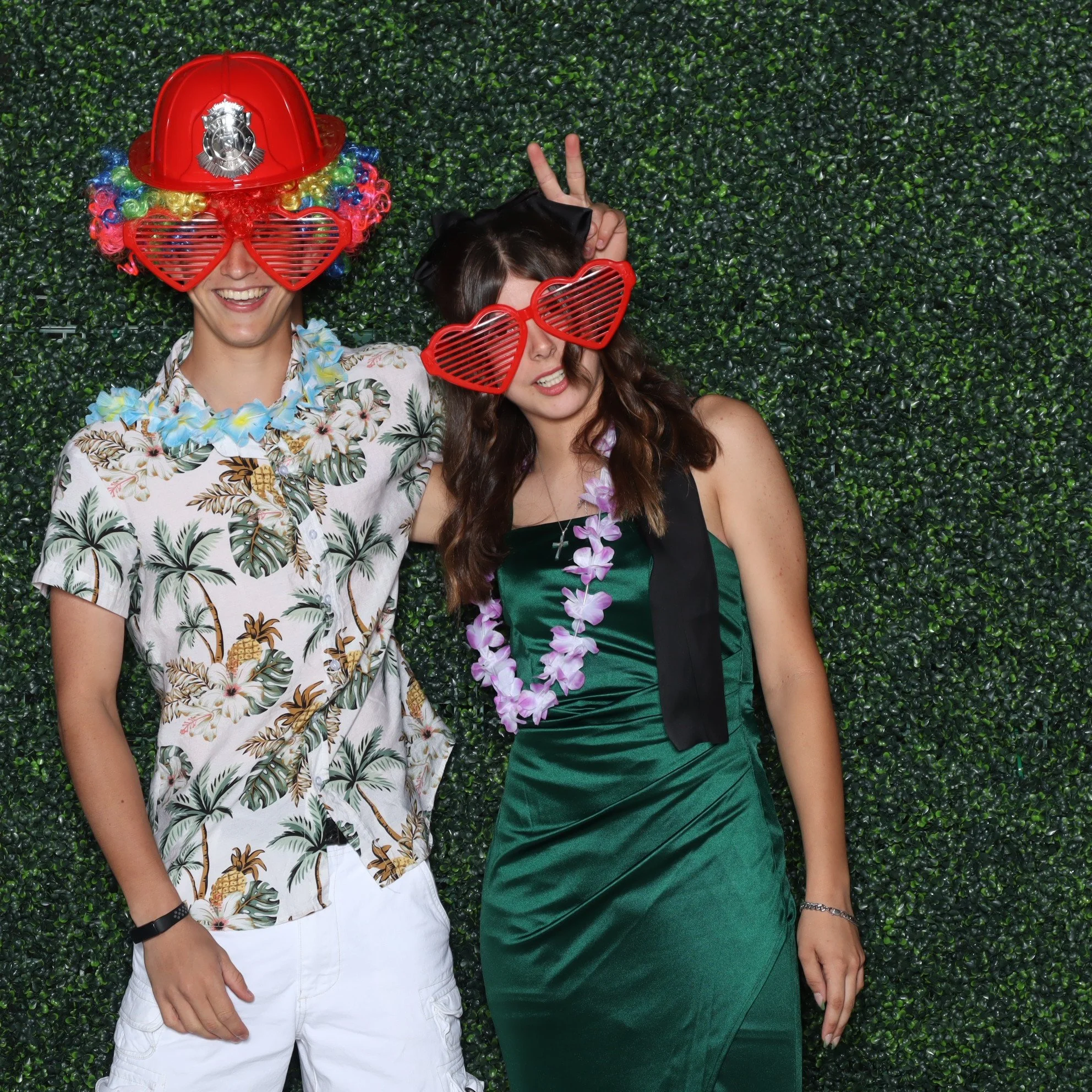 Tropical_Paradise_Spring_Formal_Photo_20250412_Time-182418_r44idk.jpeg