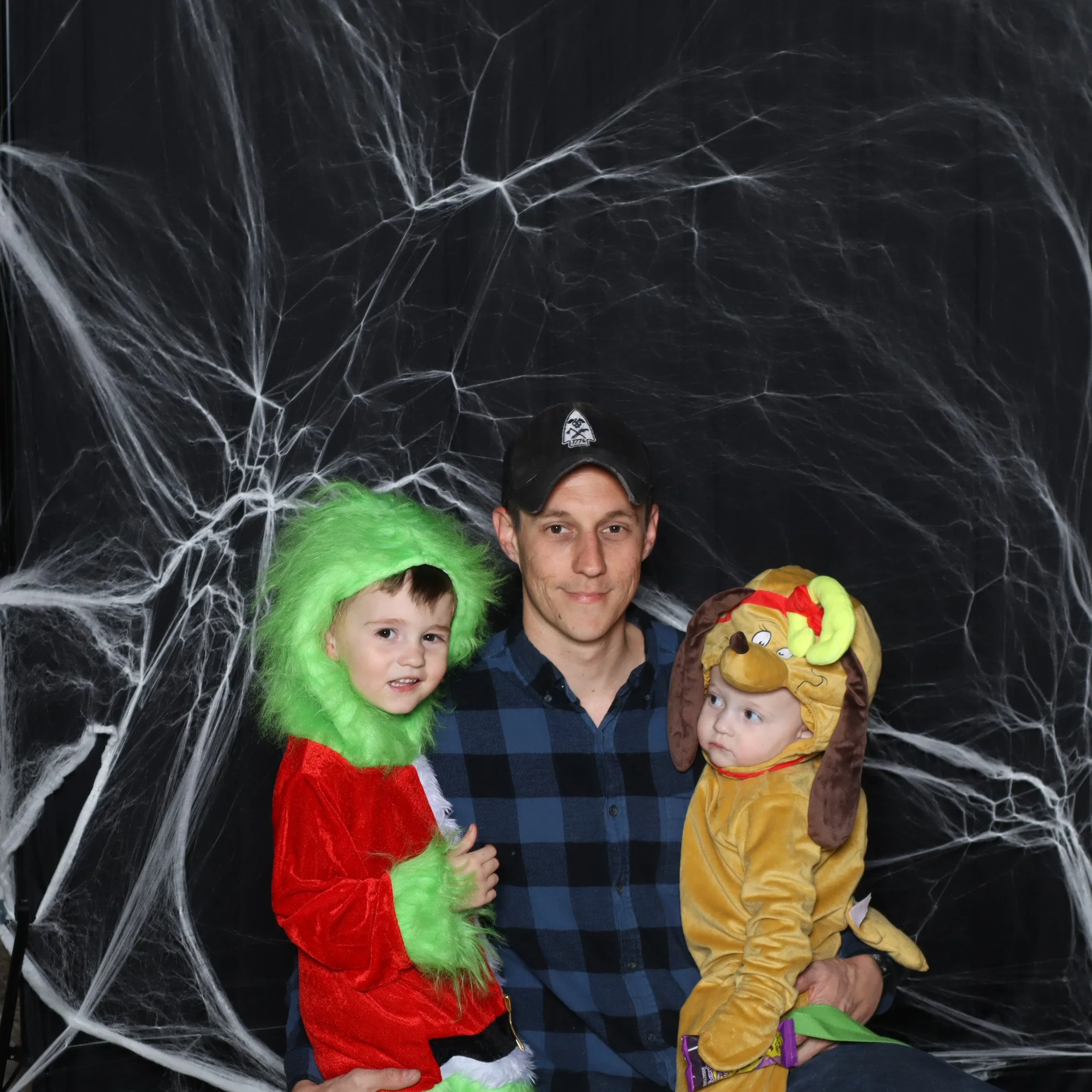 Wales_Ranch_Trick_or_Treat_Photo_20241031_Time-192653_ljme3c.jpeg