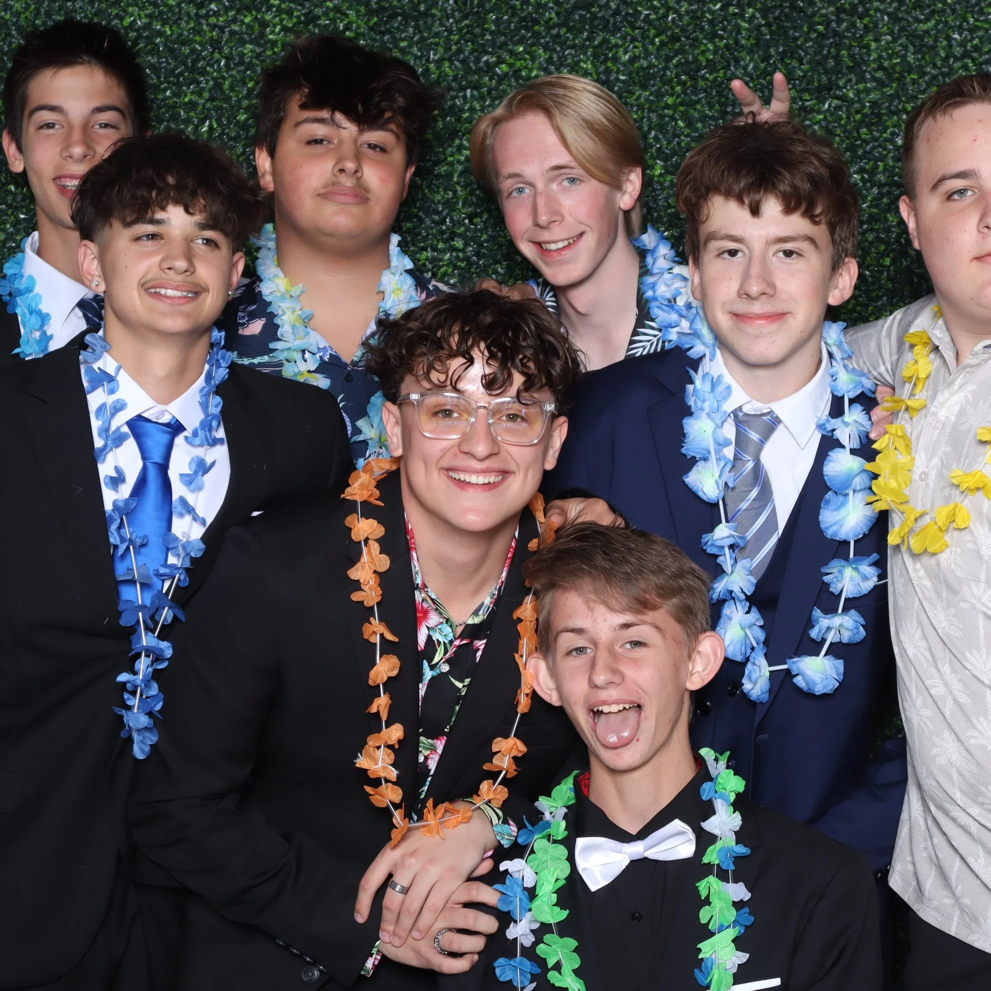 Tropical_Paradise_Spring_Formal_Photo_20250412_Time-181911_jhfvqb.jpeg