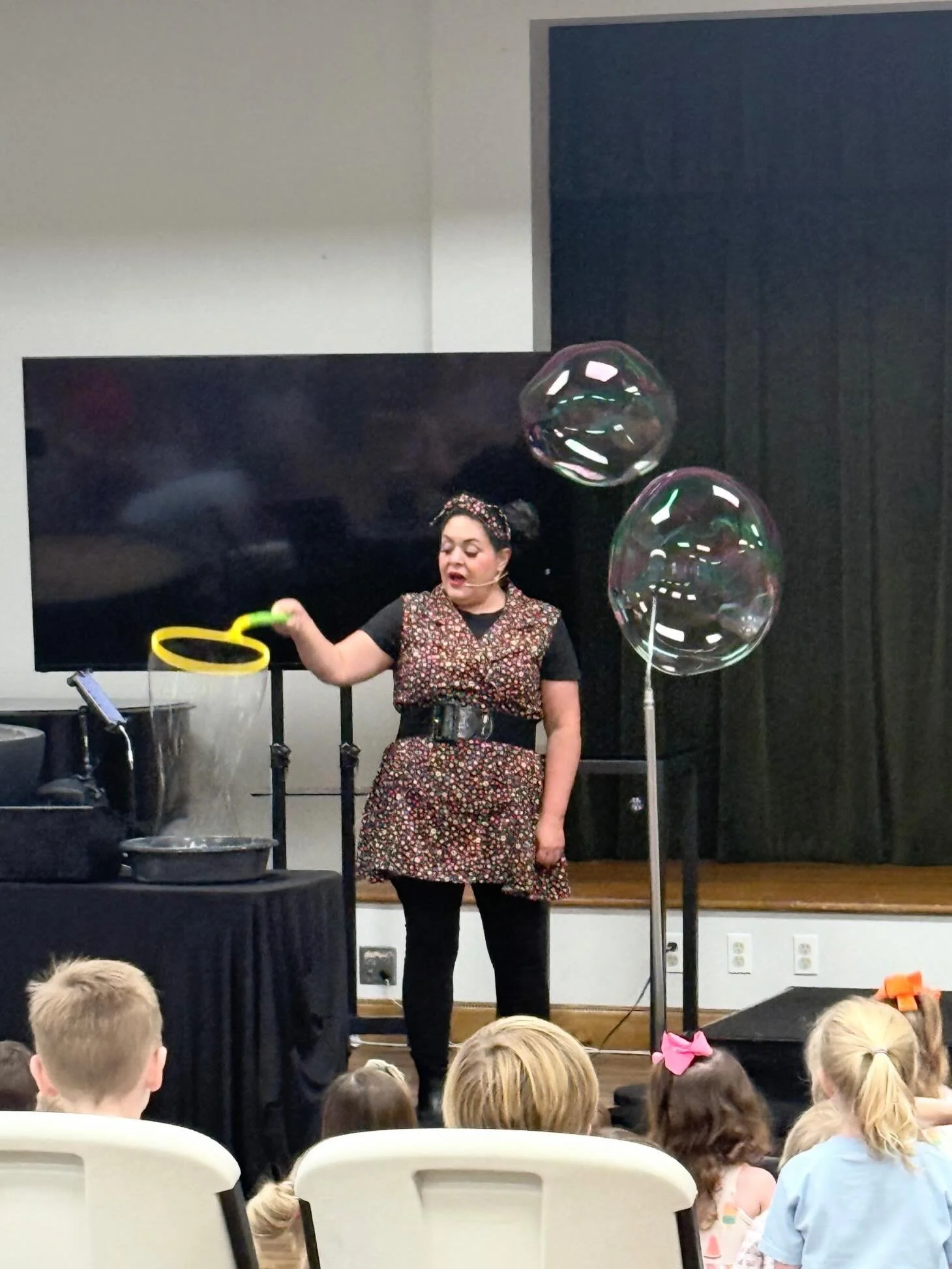 Summer fun! The Bubble Lady is one of our favorites! #hugebubbles#shapes#haupt#summer#ahumc
