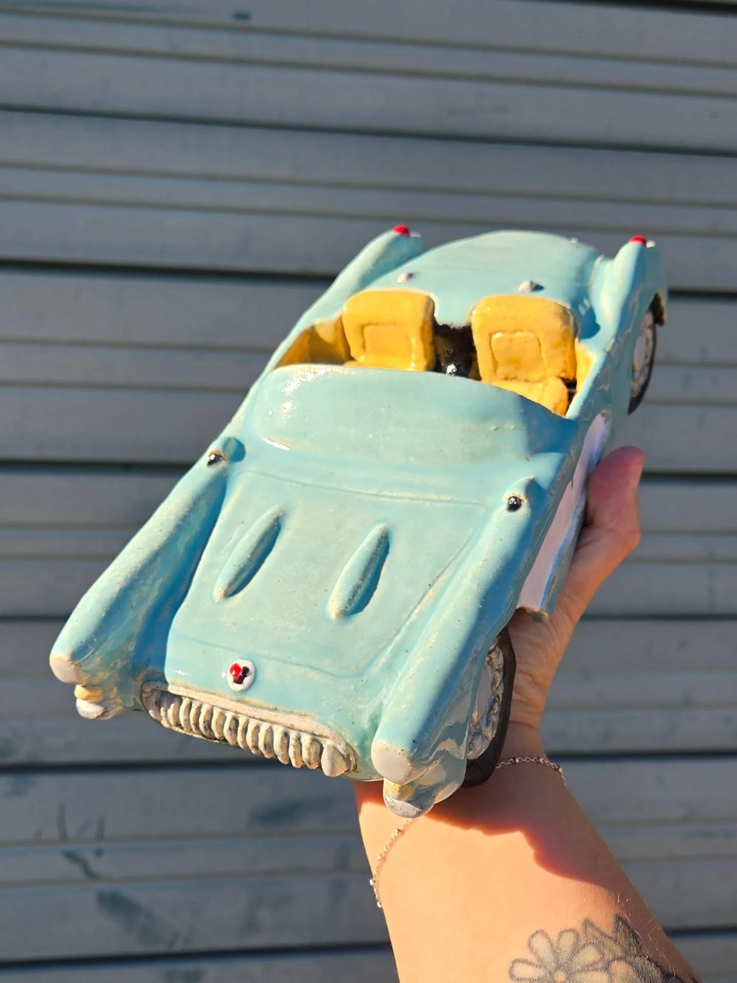 We're in awe of the details member Kent Heuser put into this vehicle sculpture!! 🚗 

It's so nice seeing everyone's unique style translated through clay 💙 Come explore your personal style here in Handbuilding or Wheel Throwing!

Our last Multi-Week