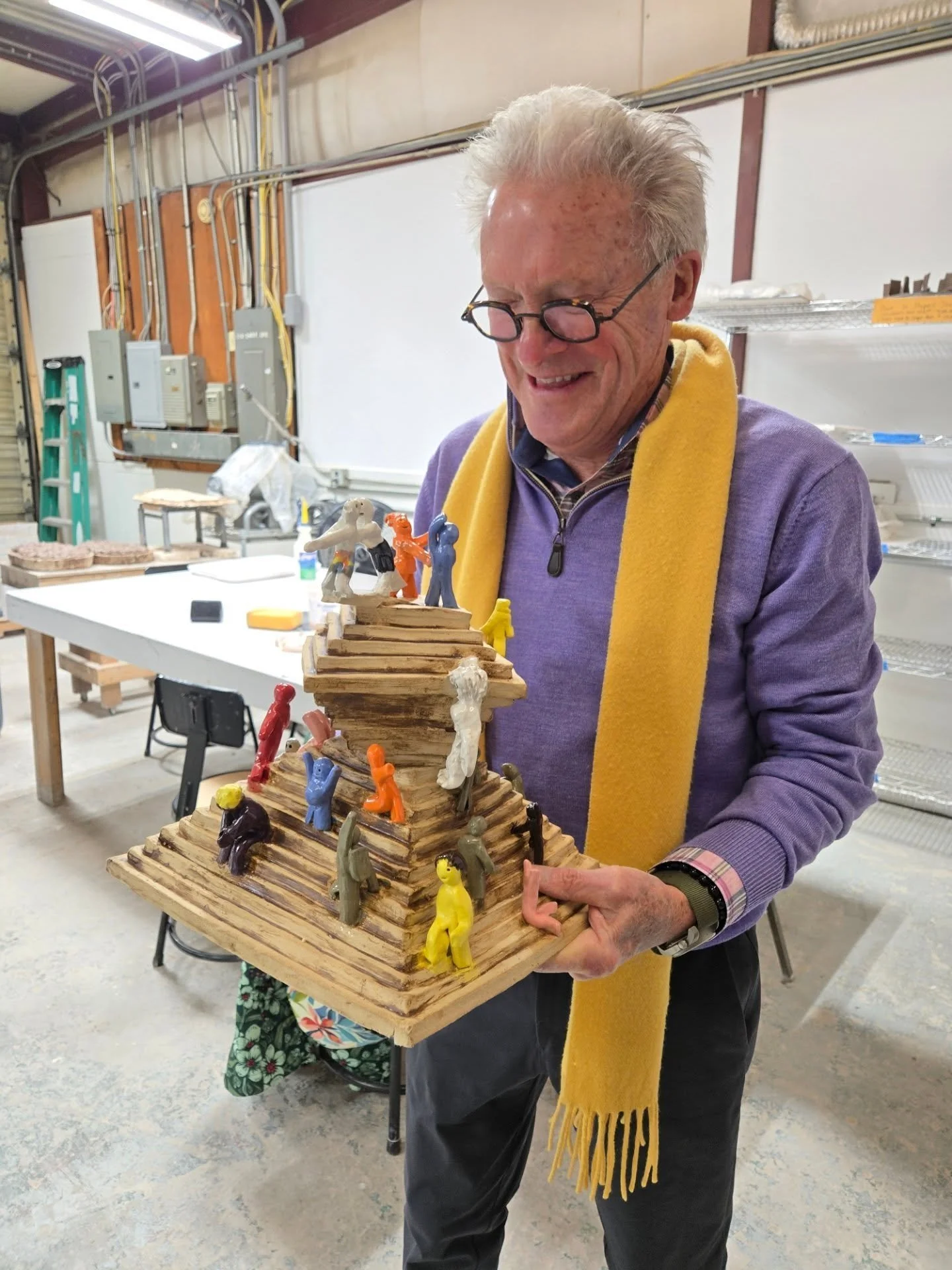 One of our talented members, Kent Heuser, is working on this amazing sculpture! ✨️ 

Each figure is doing something different and are all different shapes and colors. We've playfully called it his "Where's Waldo" piece 😊

#glassmanclaystud