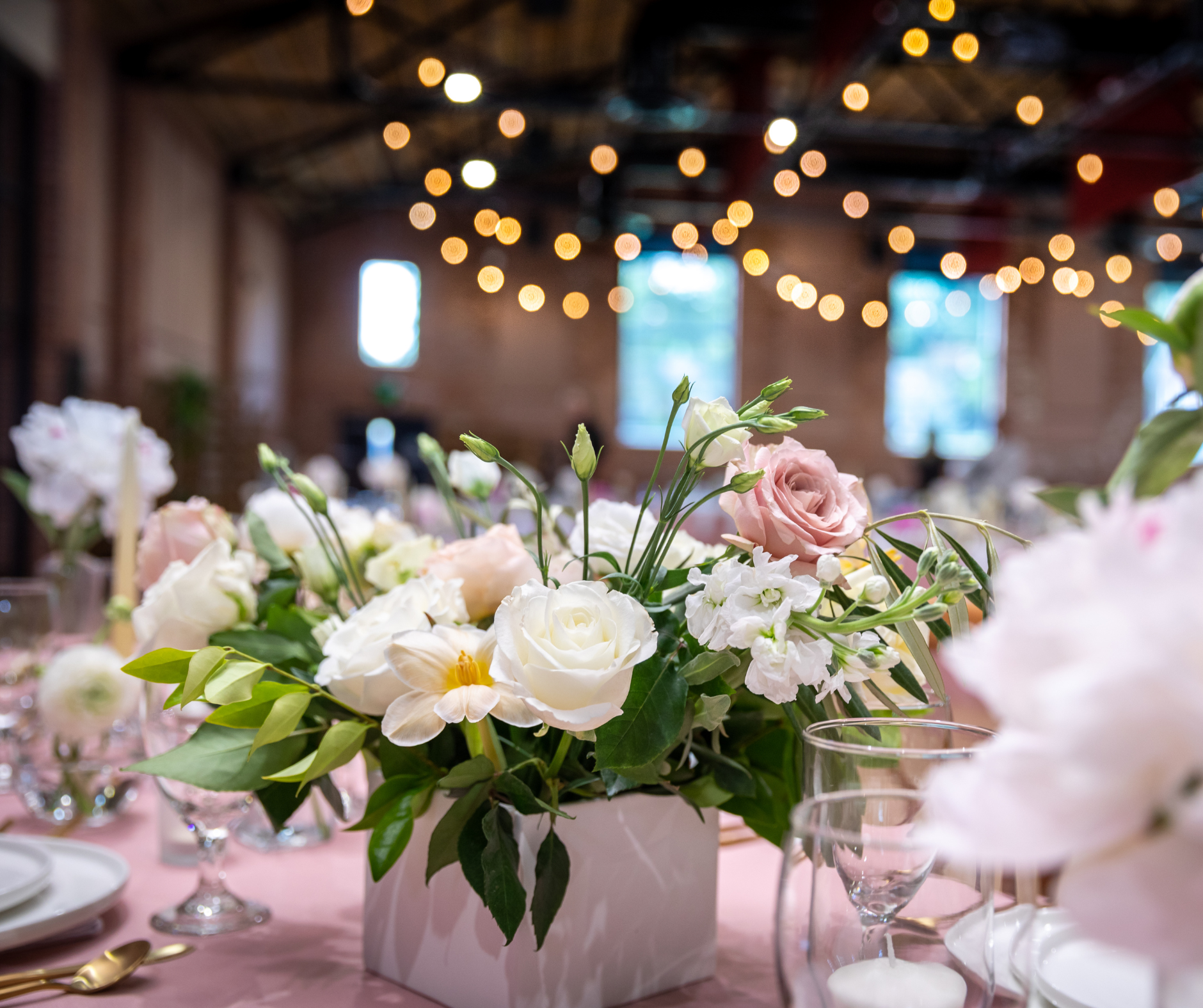 majestic weddings - expo flowers.png