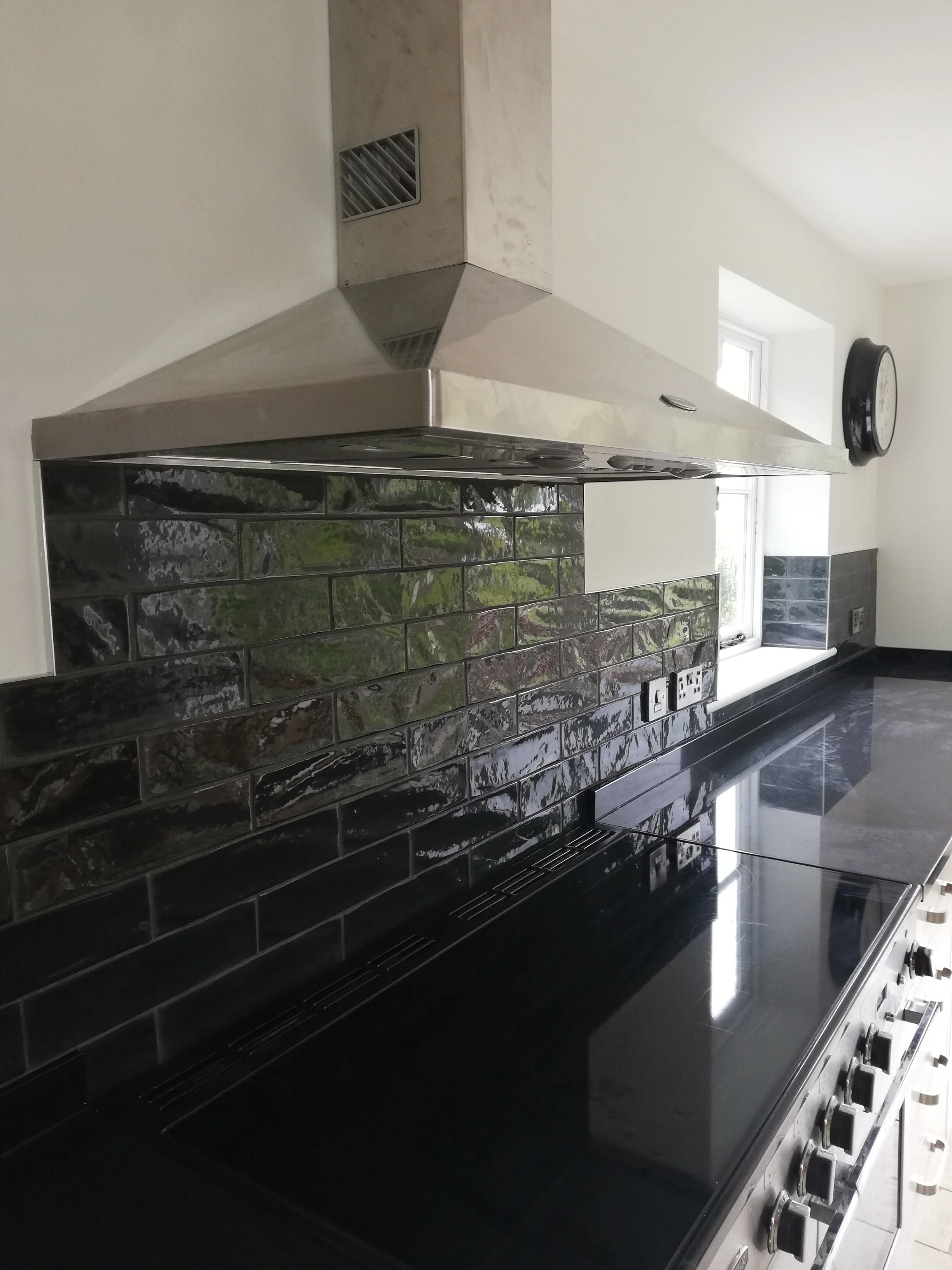 Kitchen Splashback Tiling by Hassocks Interiors