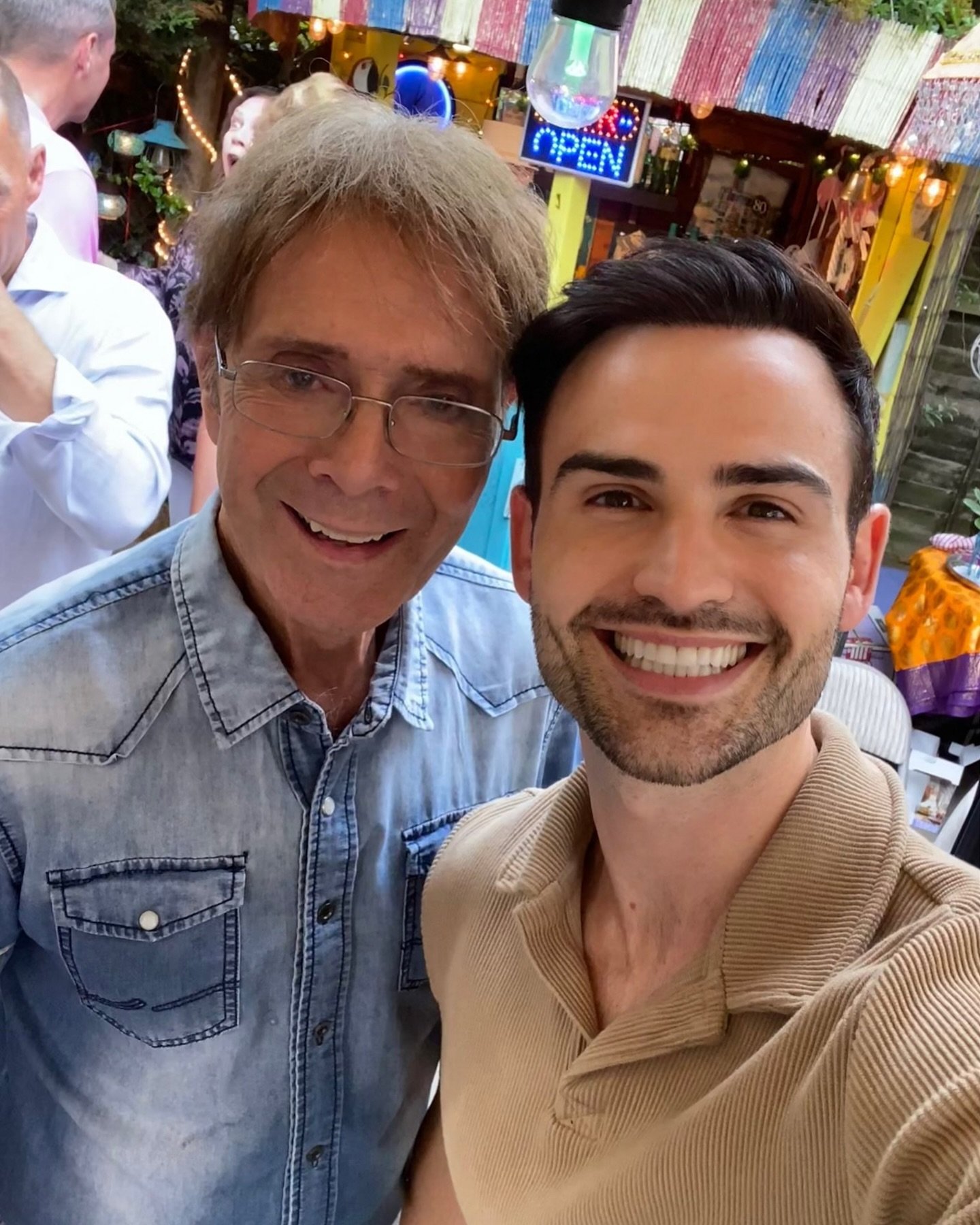 Throwback to last Summer when Sir Cliff &amp; I first discussed my show ideas! This Saturday they become reality at the @loginlounge get your tickets now!! 🙌🏼🙌🏼🙌🏼
What&rsquo;s your favourite Cliff Richard song?? Comment below 👇🏼