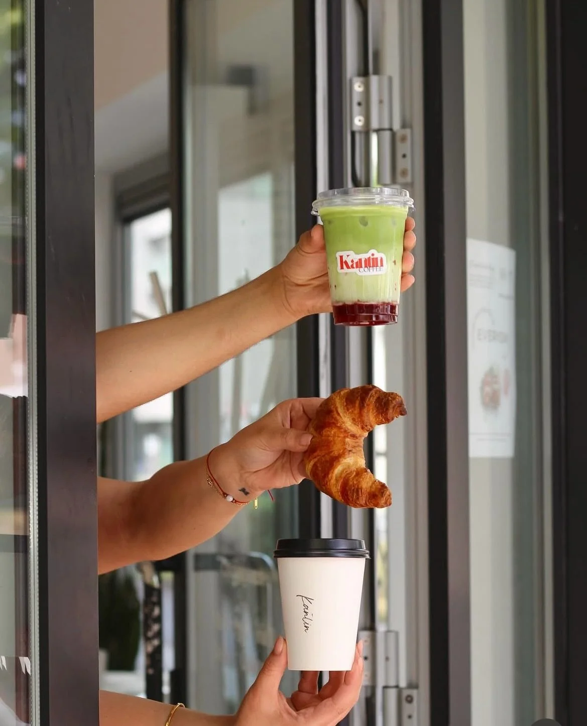 IT&rsquo;S GETTING CLOSER ✨

more bars to visit, say hi to: @kantincoffeebar @colibri_antwerp @spti_antwerp @cafenotti @georges_espressobar @fuel_antwerp and @todokoffie 

start collecting stamps from MAY 1
ACW runs May 18-24 🫶