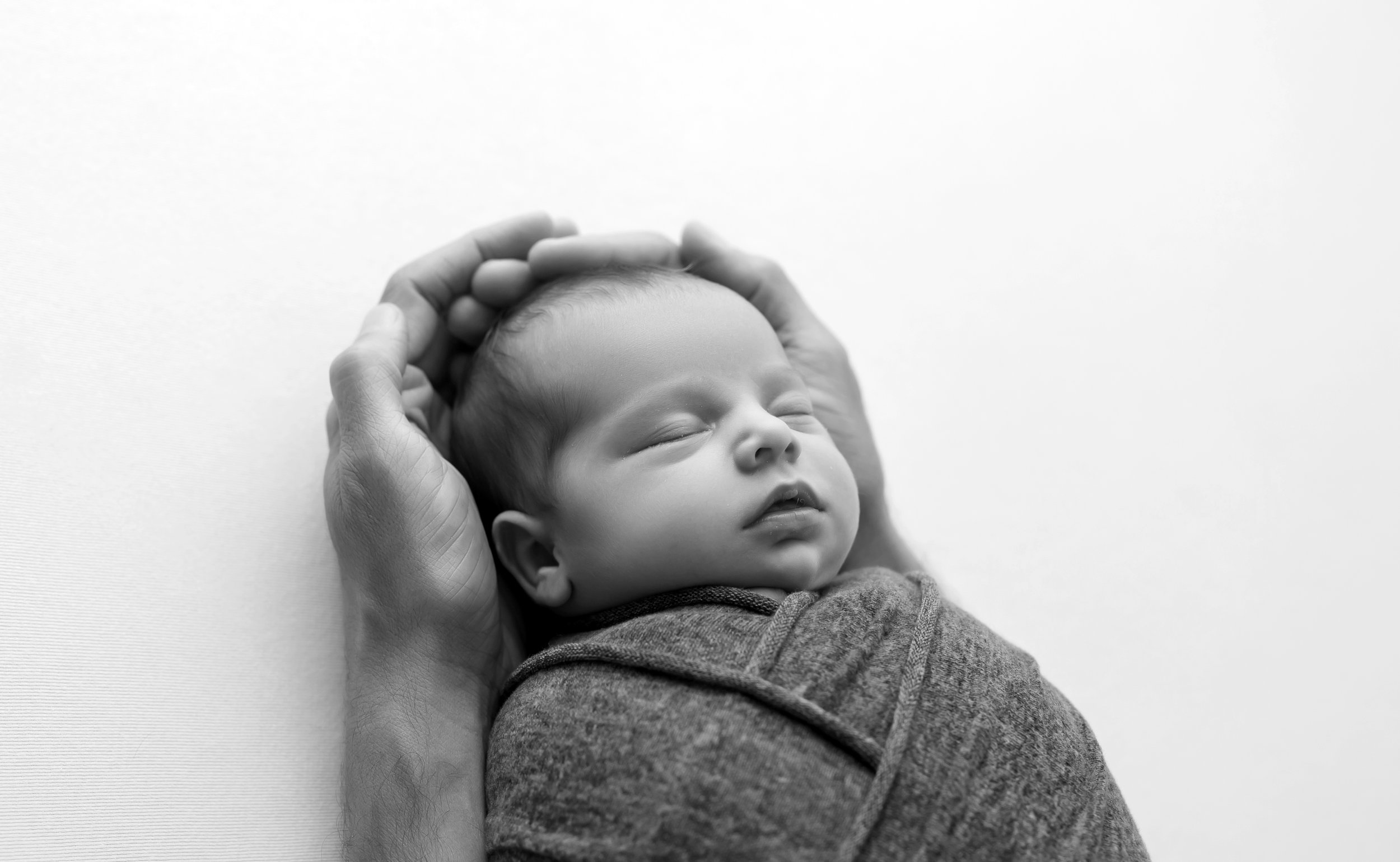 B {Newborn} 2021-5 BW.jpg