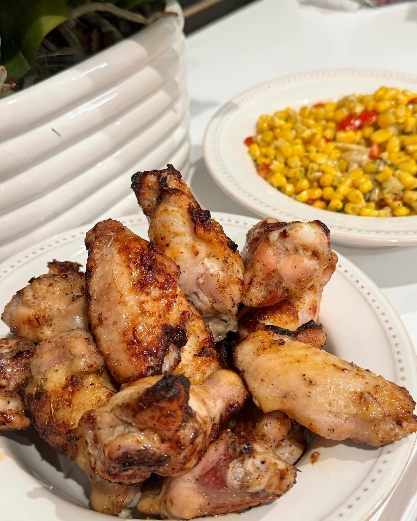 One thing I love about summer is making delicious dinners. βοΈππ½
Chicken wings and corn salad are some of my favorites. I make the corn salad with artichokes, tomatoes, basil, pepper, salt, olive oil, onion, and garlic powder, and the chicken wings