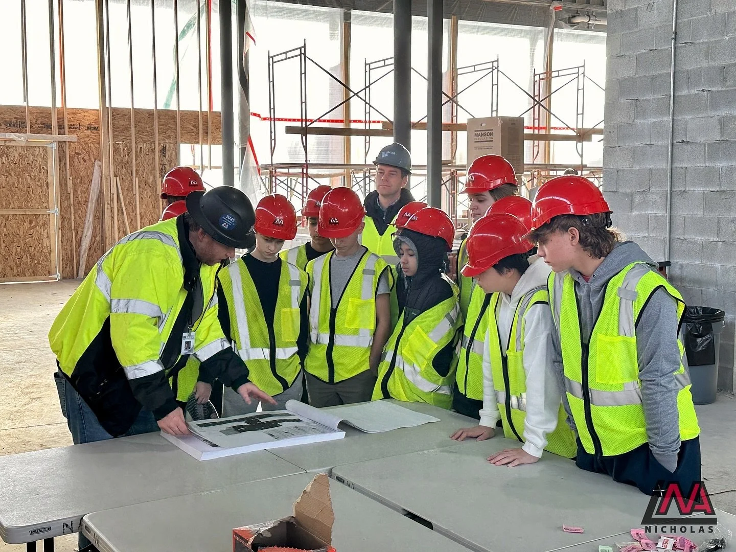 Exploratory Day brought 8th grade students from @wcgswinfield to their school’s construction site this week! Chris Wasko, a Nicholas & Associates Project Manager and proud WCGS parent, guided them through the project, explaining how designs