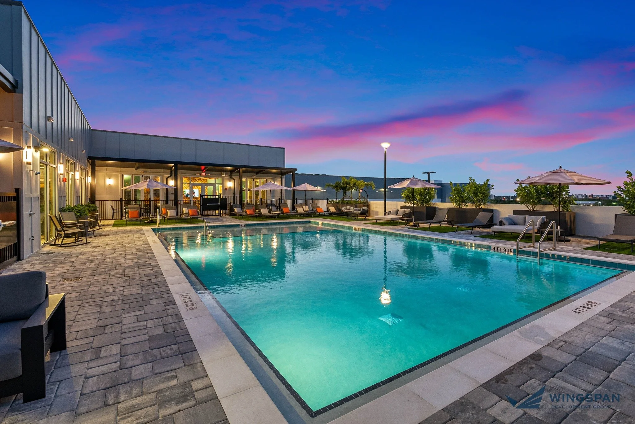 Heat wave? ☀️ Not a problem when you have beautiful amenity spaces like these! It’s weeks like this that make living at @nichetampa, @therubybrookfield, and @liveathub13 even better.
#WingspanDev #DeliberatelyPersonal