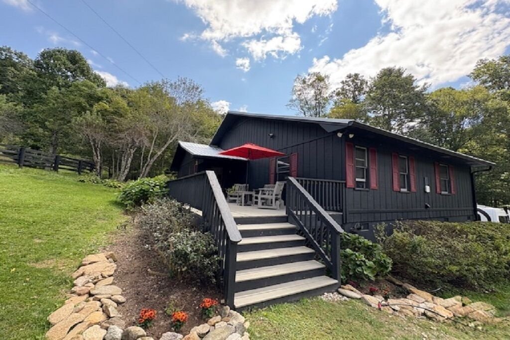 The farm house guests can rent at Two Willows Horse Farm in Cullowhee, NC