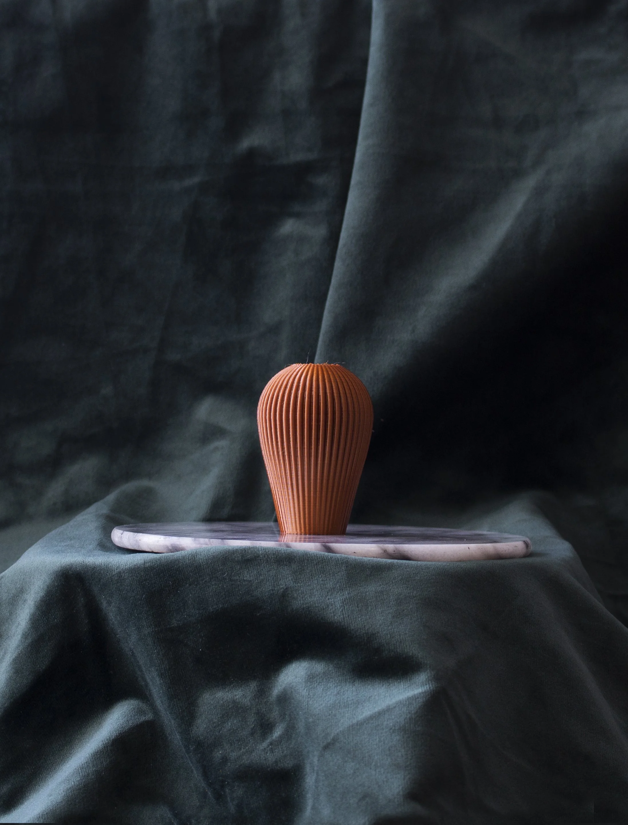 small vase 2 copper metalic.jpg